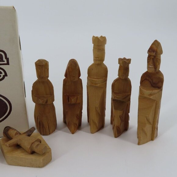 Wheaton Village 11 Piece Hand Carved Wood Nativity Scene Figurines Christmas VTG - Picture 4 of 8